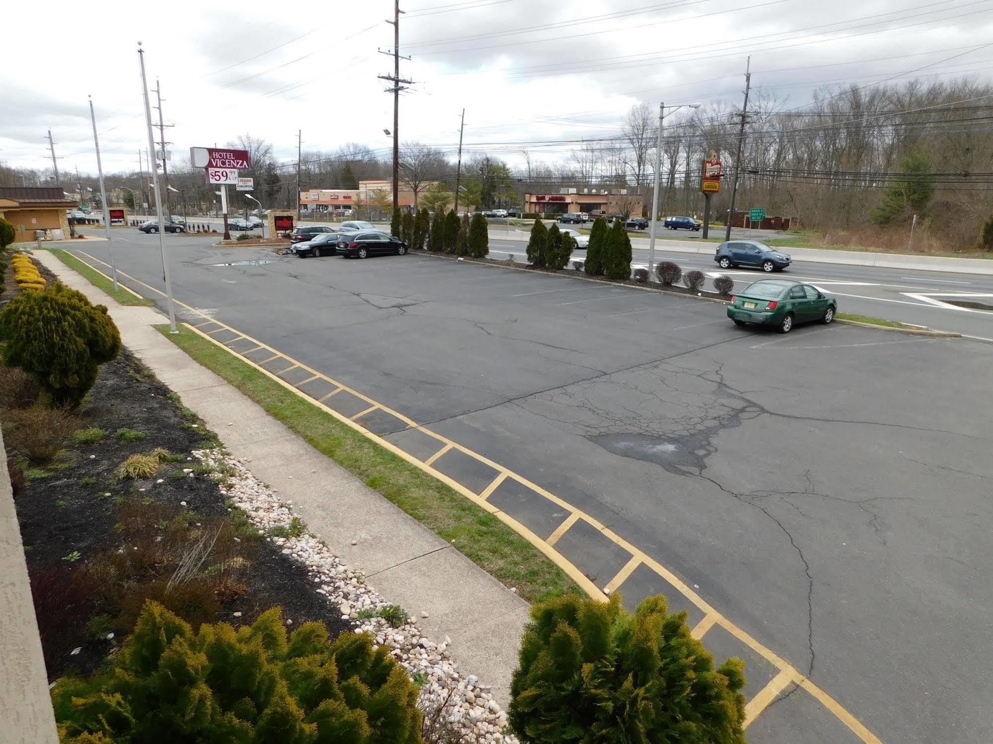 维琴察汽车旅馆 Monmouth Junction 外观 照片